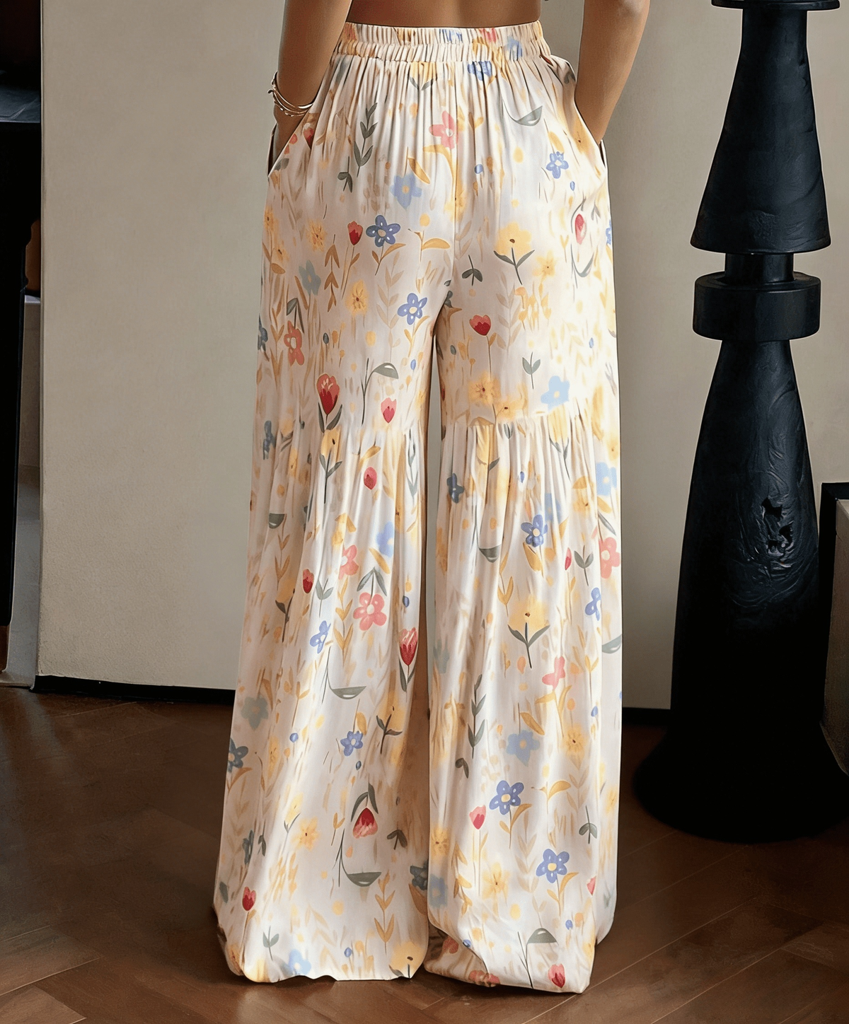Floral Wide-leg Pants: Apricot