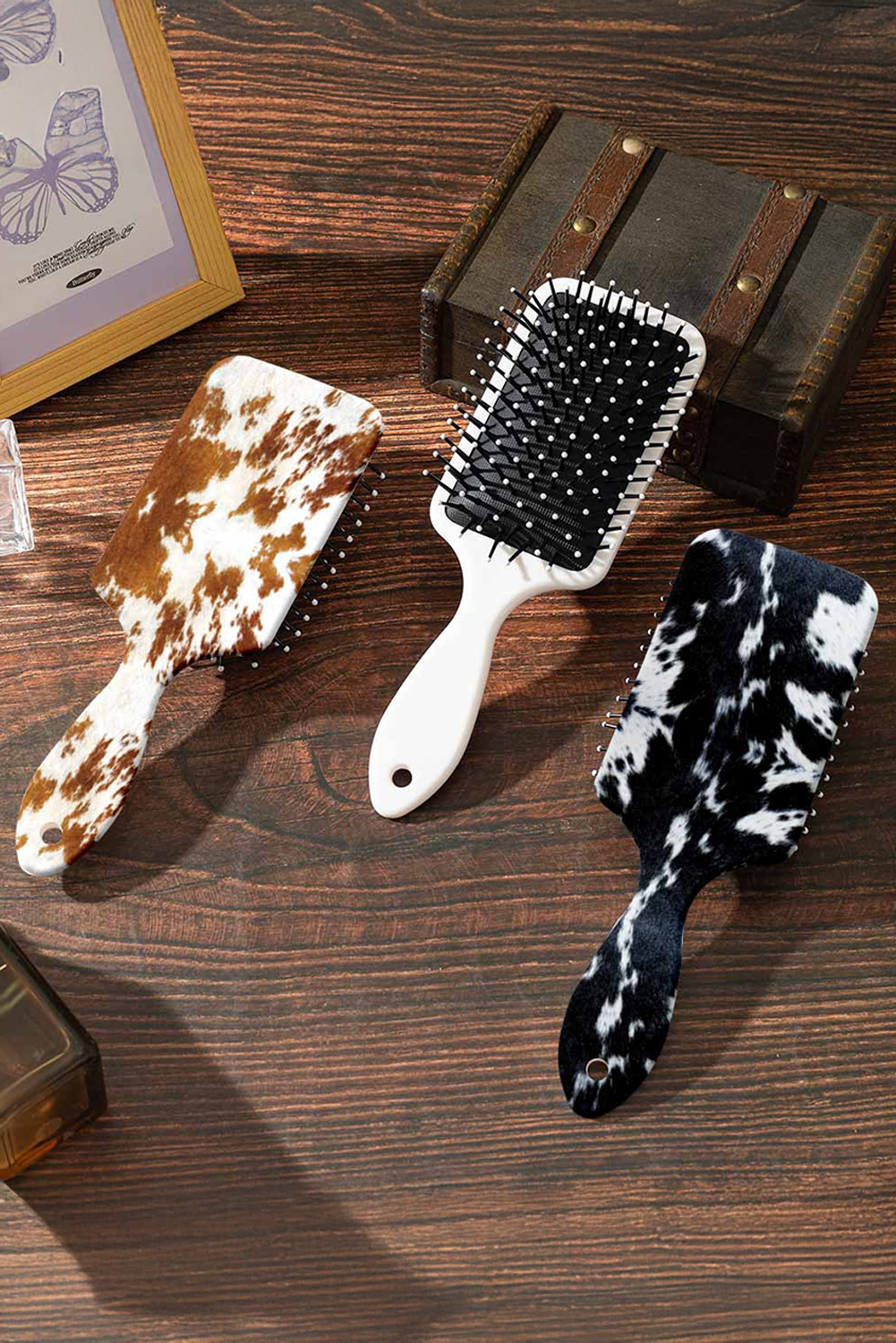 Chestnut Cow Print Long Handle Air Cushion Brush