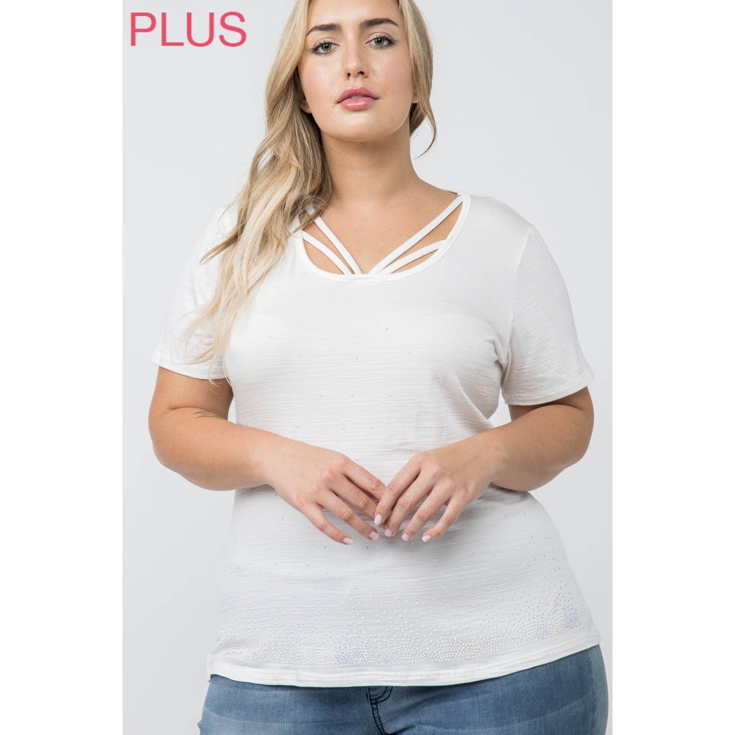 PLUS SIZE SHORT SLEEVES TOP WITH STONES