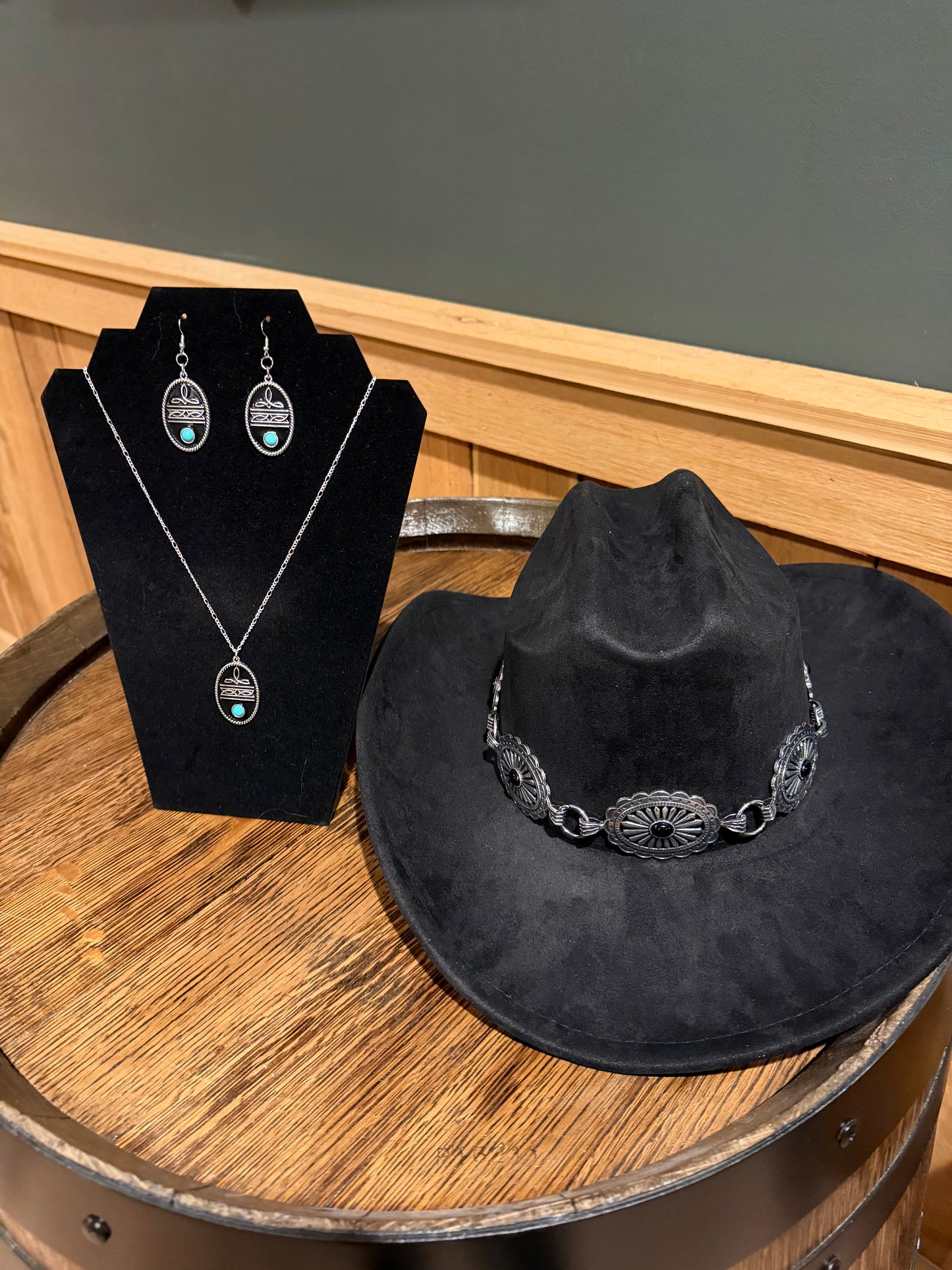Black Boot stitch Earrings and Necklace Set