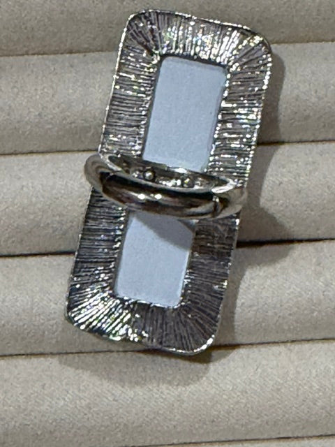 Boot Stitch Bar Ring