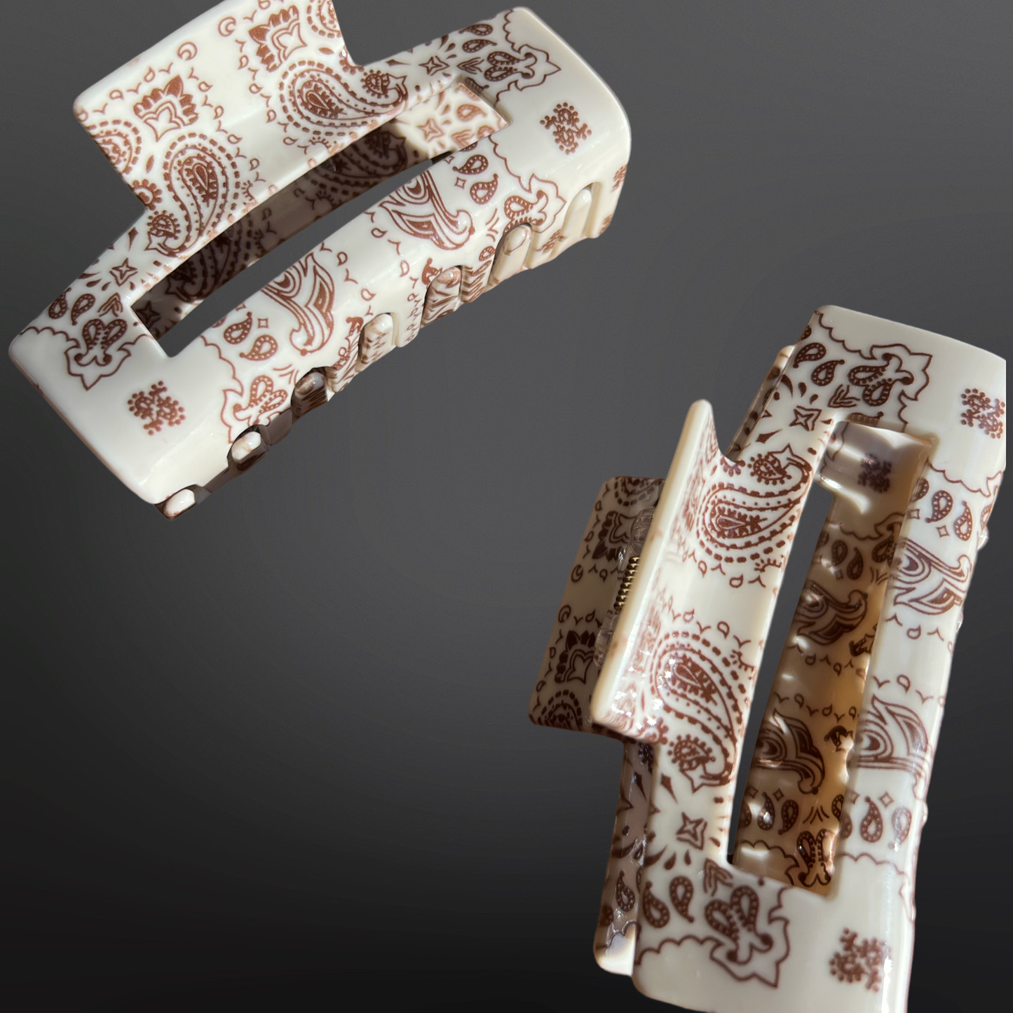 Western Paisley Bandana Print Claw Clip-Off White