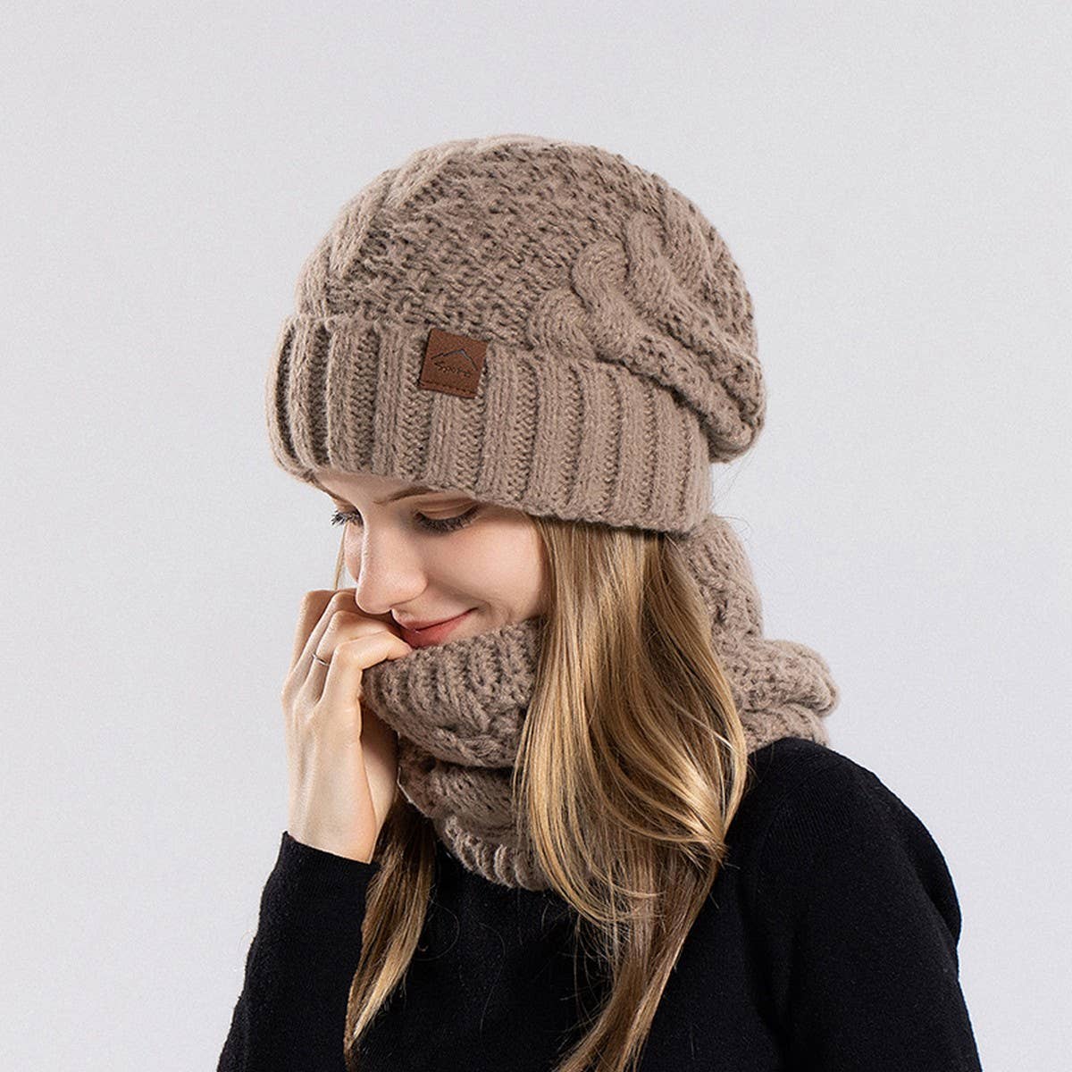 HAT AND SCARF SET: KHAKI