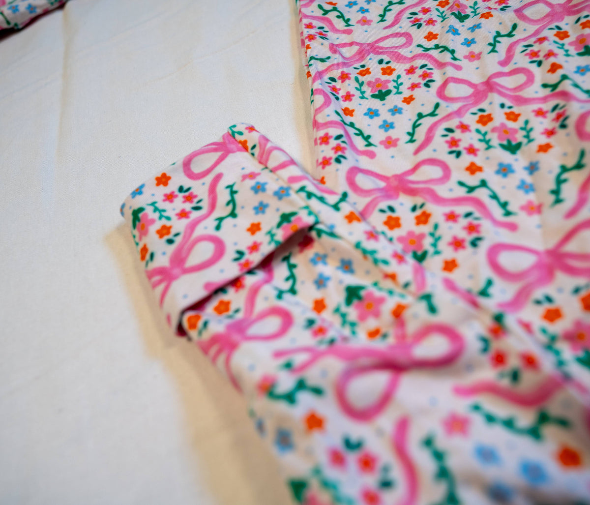 Bamboo Zip Sleeper: Bows in the Meadow
