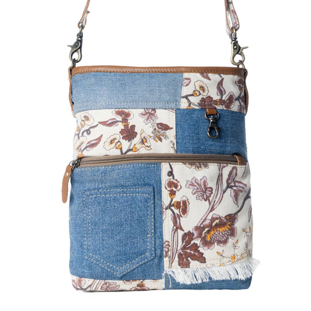 Traverse Shoulder Bag