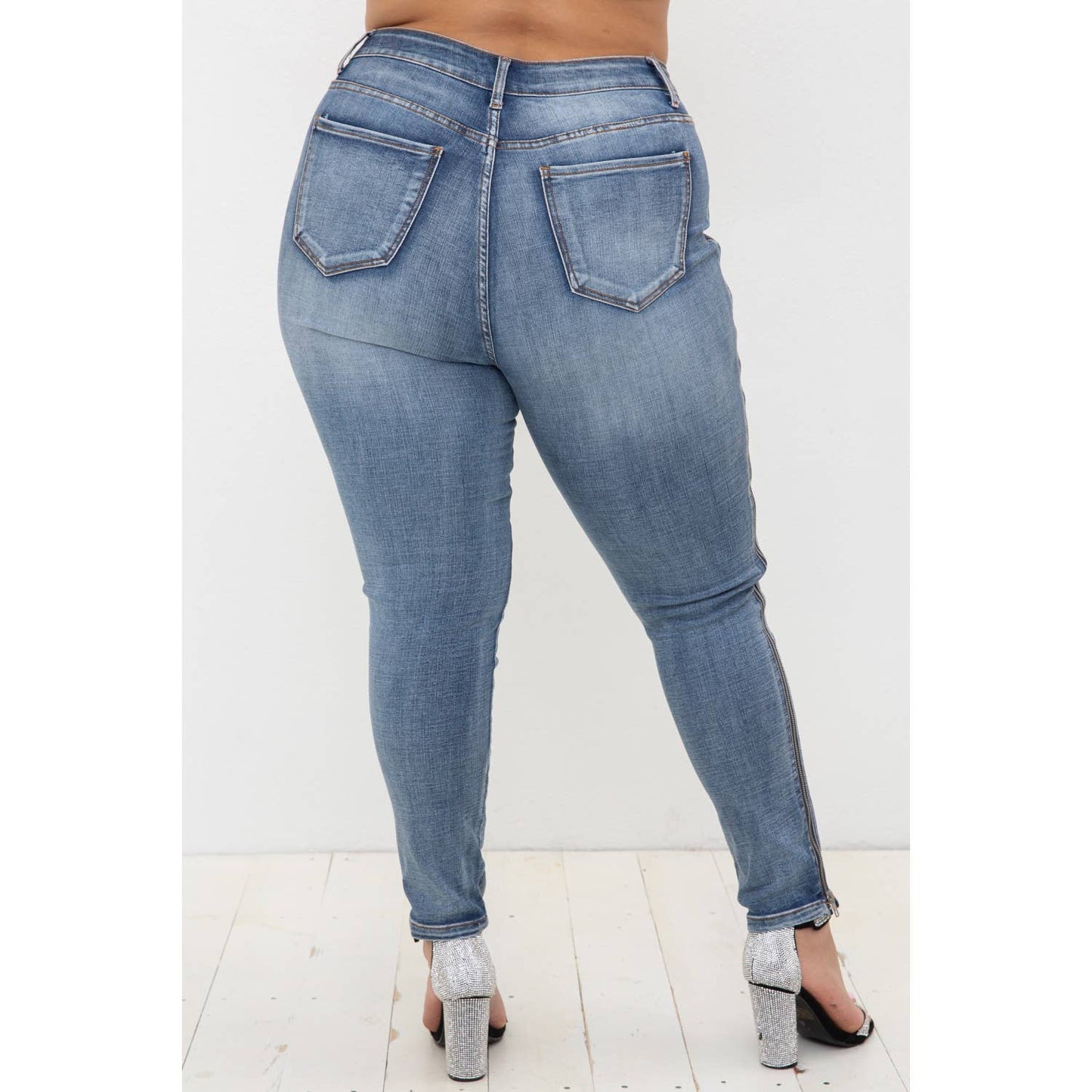 PLUS SIZE SIDE ZIPPER SKINNY DENIM JEANS