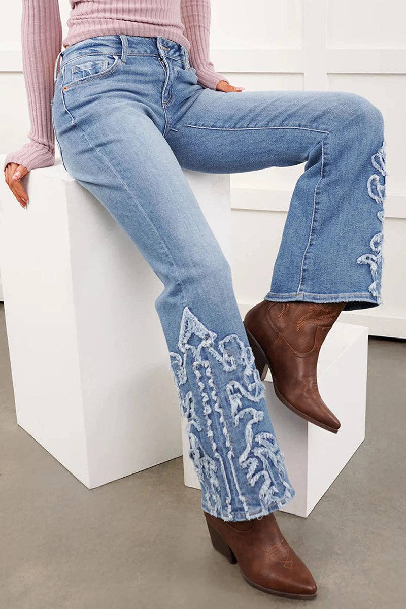 Low Rise Flare Detailed Jeans