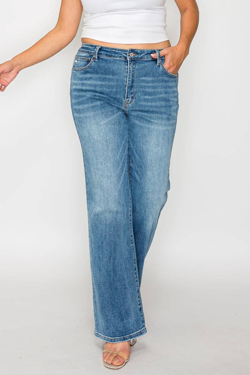 PLUS SIZE MID RISE FLARE LEG
