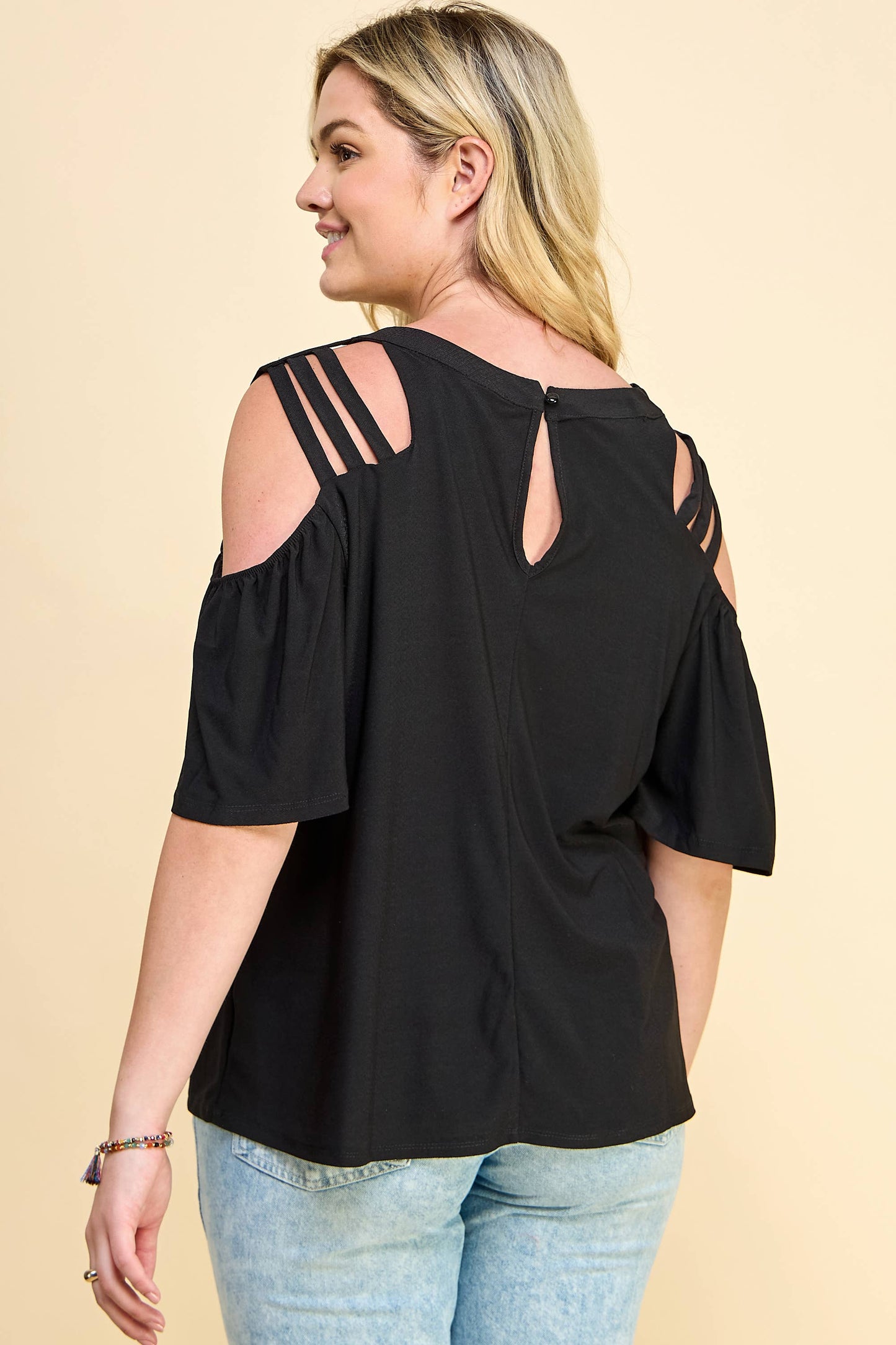PLUS SIZE CAGE COLD SHOULDER TOP