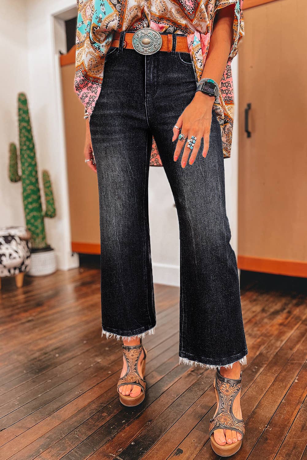 Sail Blue Mineral Wash Raw Hem High Waist Flared Jeans: Sail Blue / 71%Cotton+27.5%Polyester+1.5%Elastane / 8