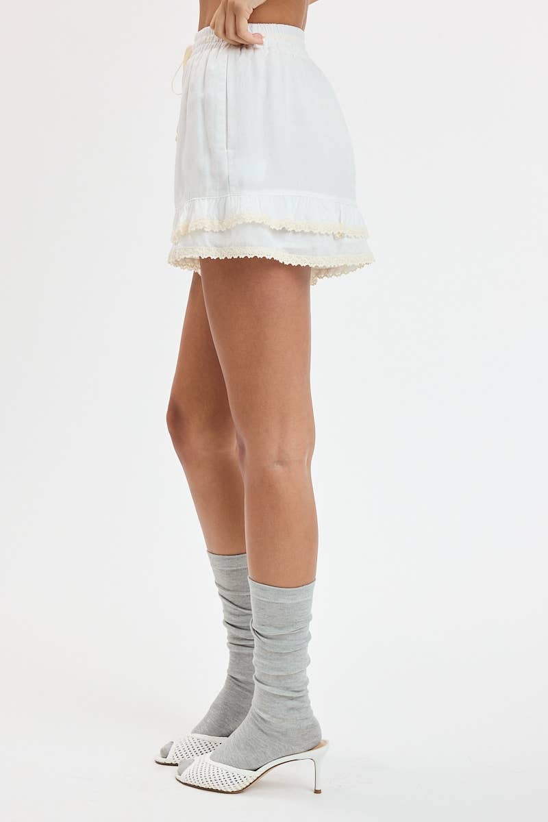 SOFT SOLID COLOR DOUBLE LAYERED LACE SHORTS