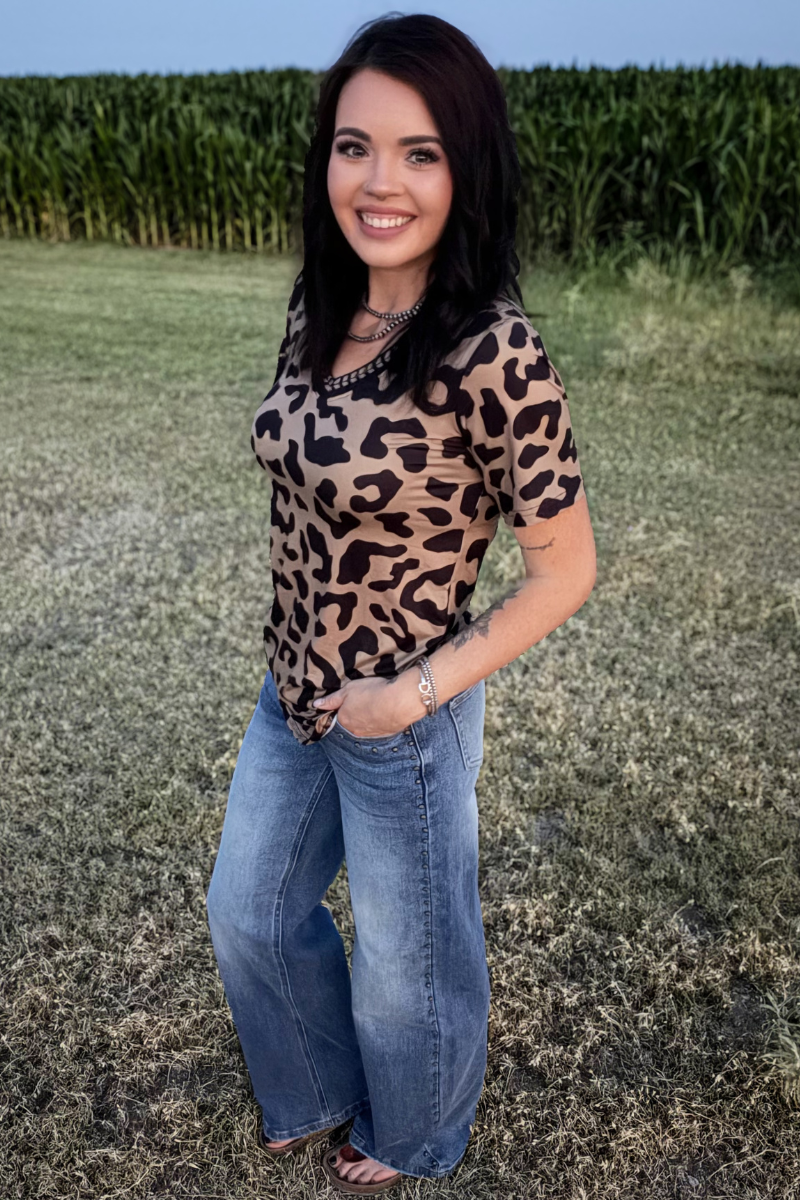 Buckstitch Leopard Top: M