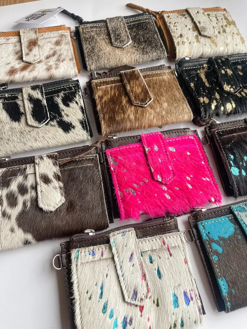 Dakota Wristlet Wallet - Western Cowhide Leather Credit Card: 15 - GOLD SPECS