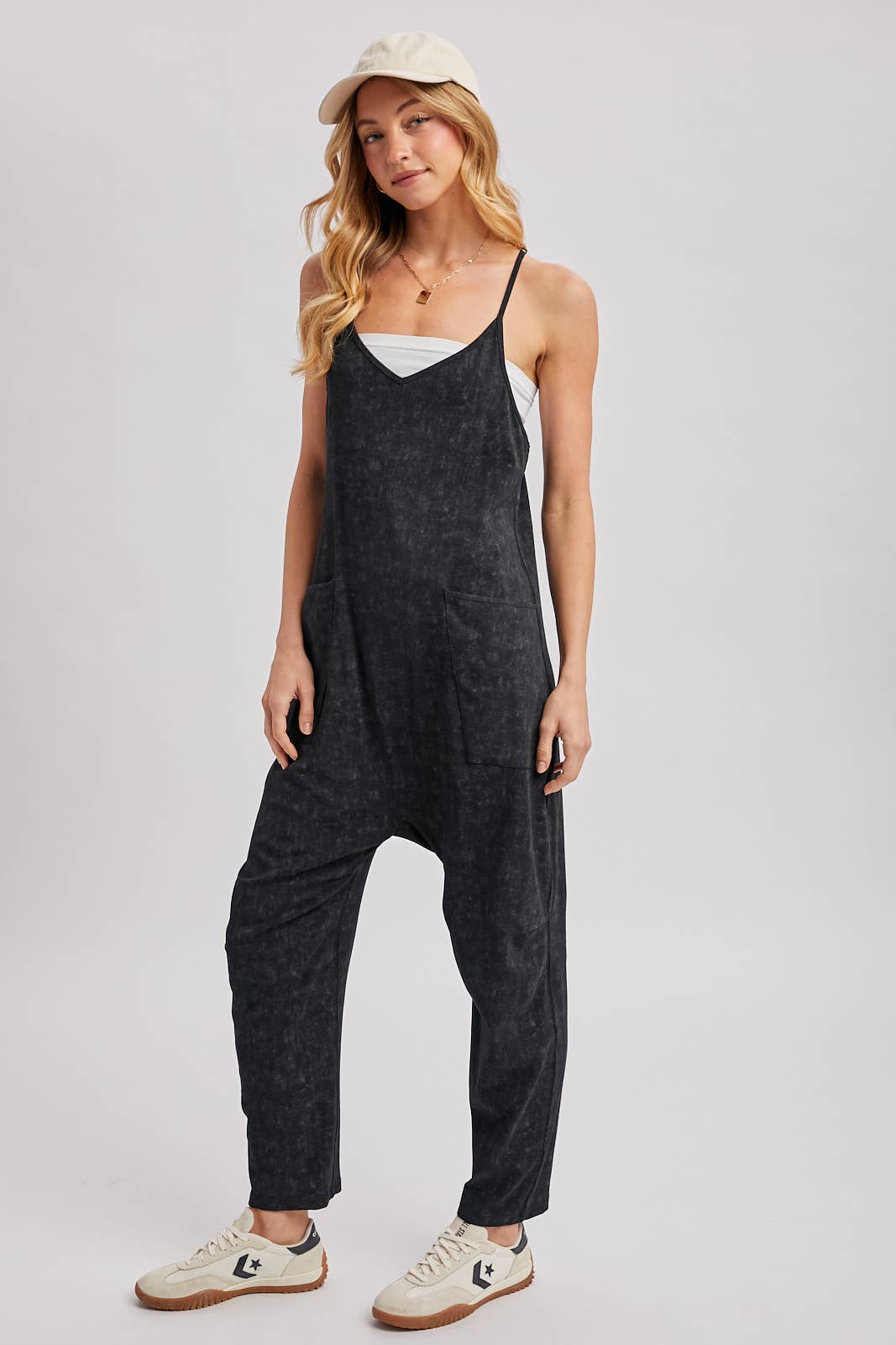 SLEEVELESS JUMPSUIT