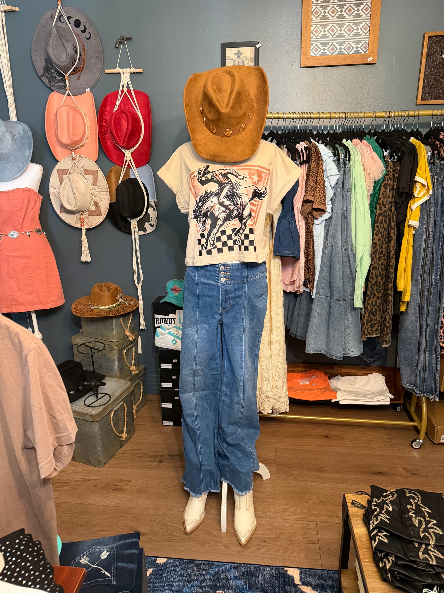 Buckin' Bronc Cropped Tee