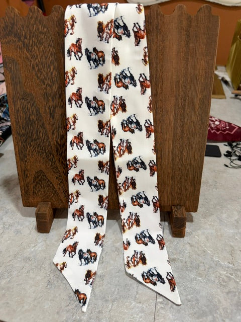 Horse Twilly