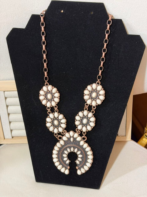 Cppr/Hwlt Squash Blsm Necklace