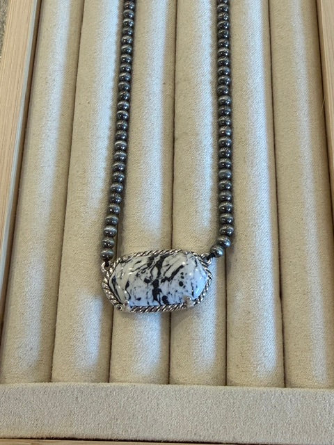Black & White Marbled Necklace