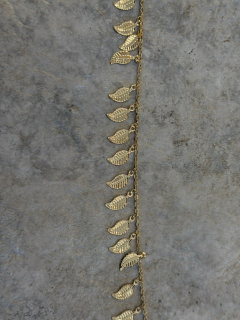 GOLD LEAVES HAT CHAIN