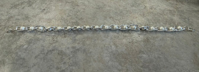 SILVER HAT CHAIN WITH PEARLS