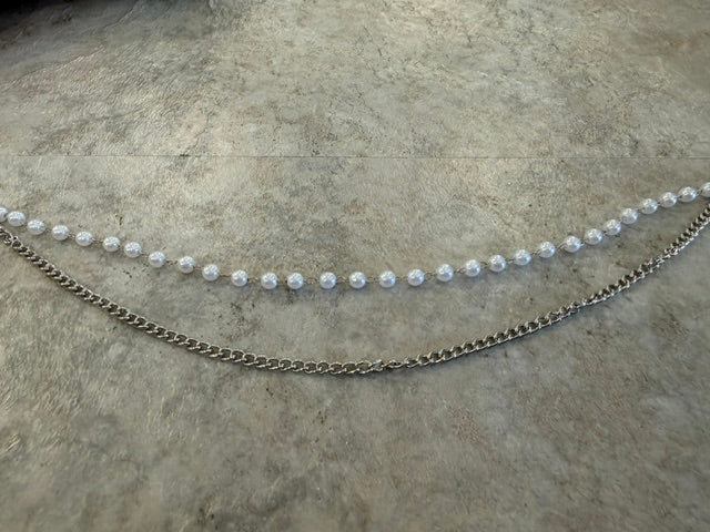 DOUBLE STRAND PEARL HAT CHAIN