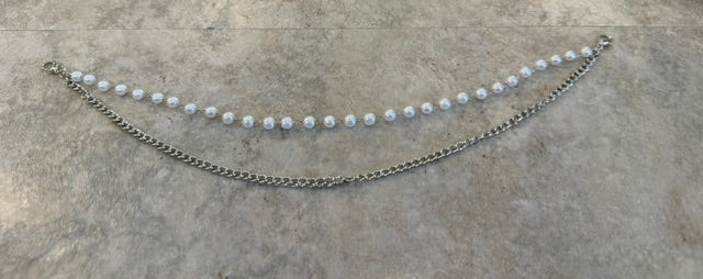 DOUBLE STRAND PEARL HAT CHAIN