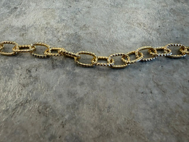 LARGE GOLD HAT CHAIN
