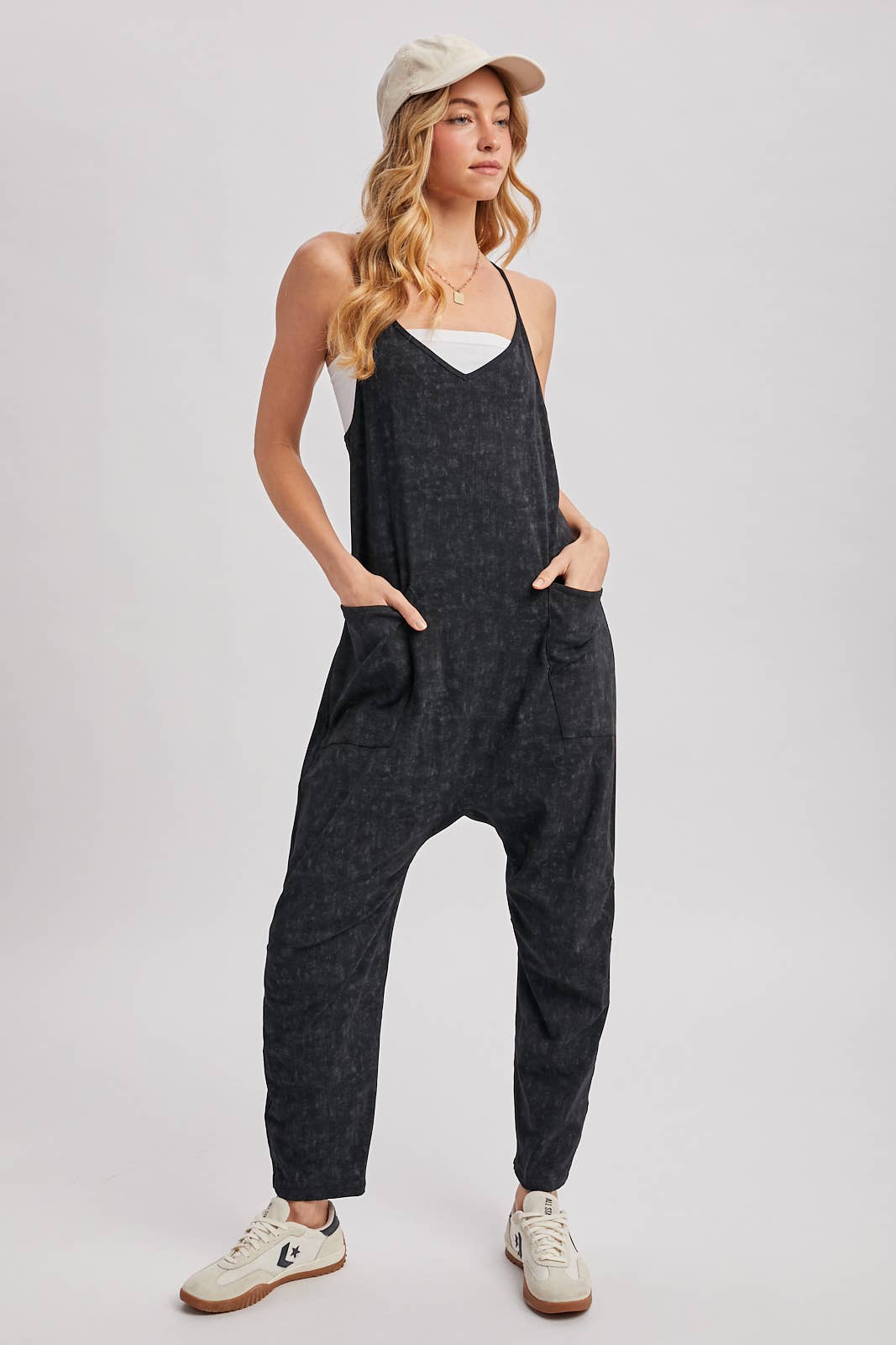 SLEEVELESS JUMPSUIT