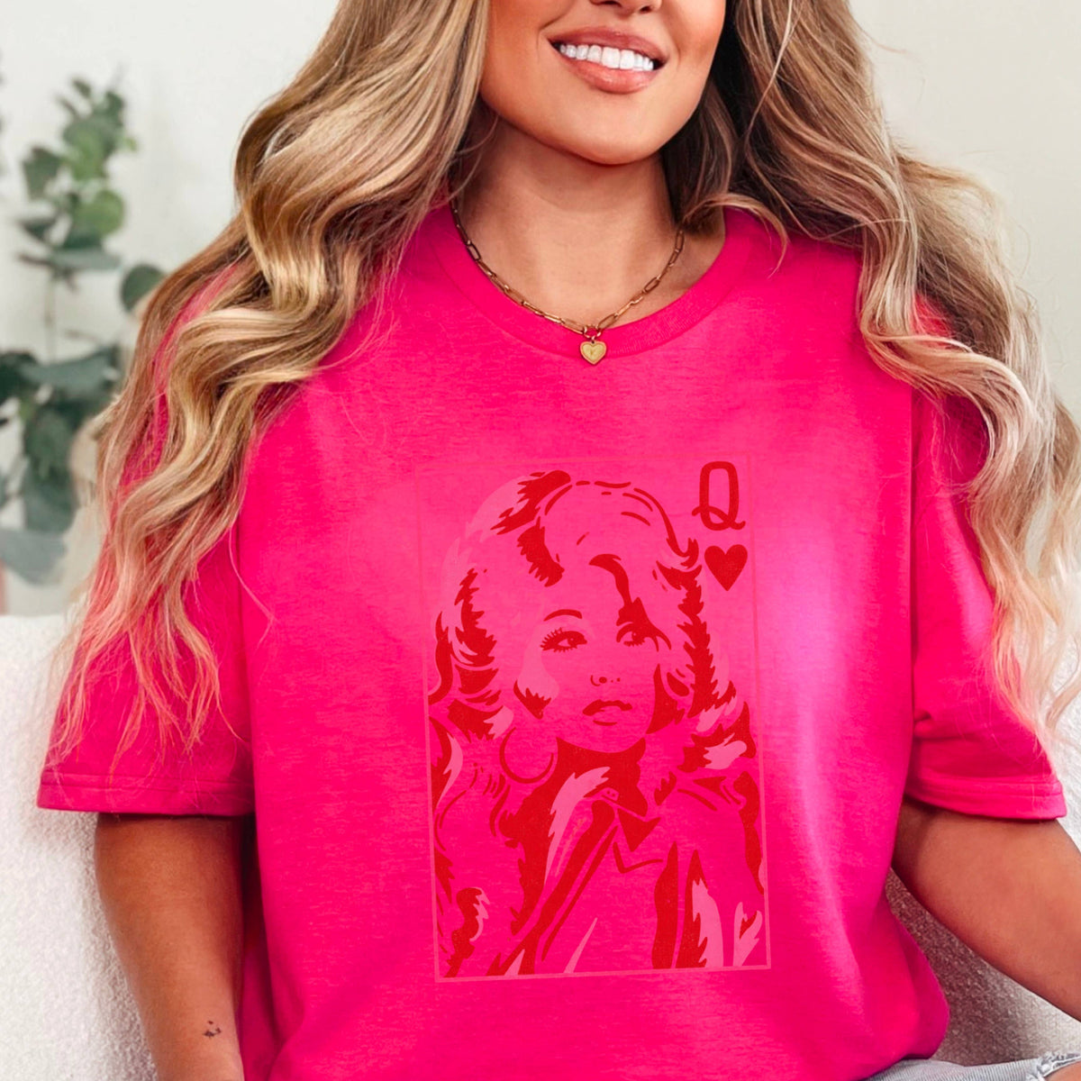 Doll Queen Of Hearts Women’s Graphic T-Shirt | Gildan : White / Extra Large