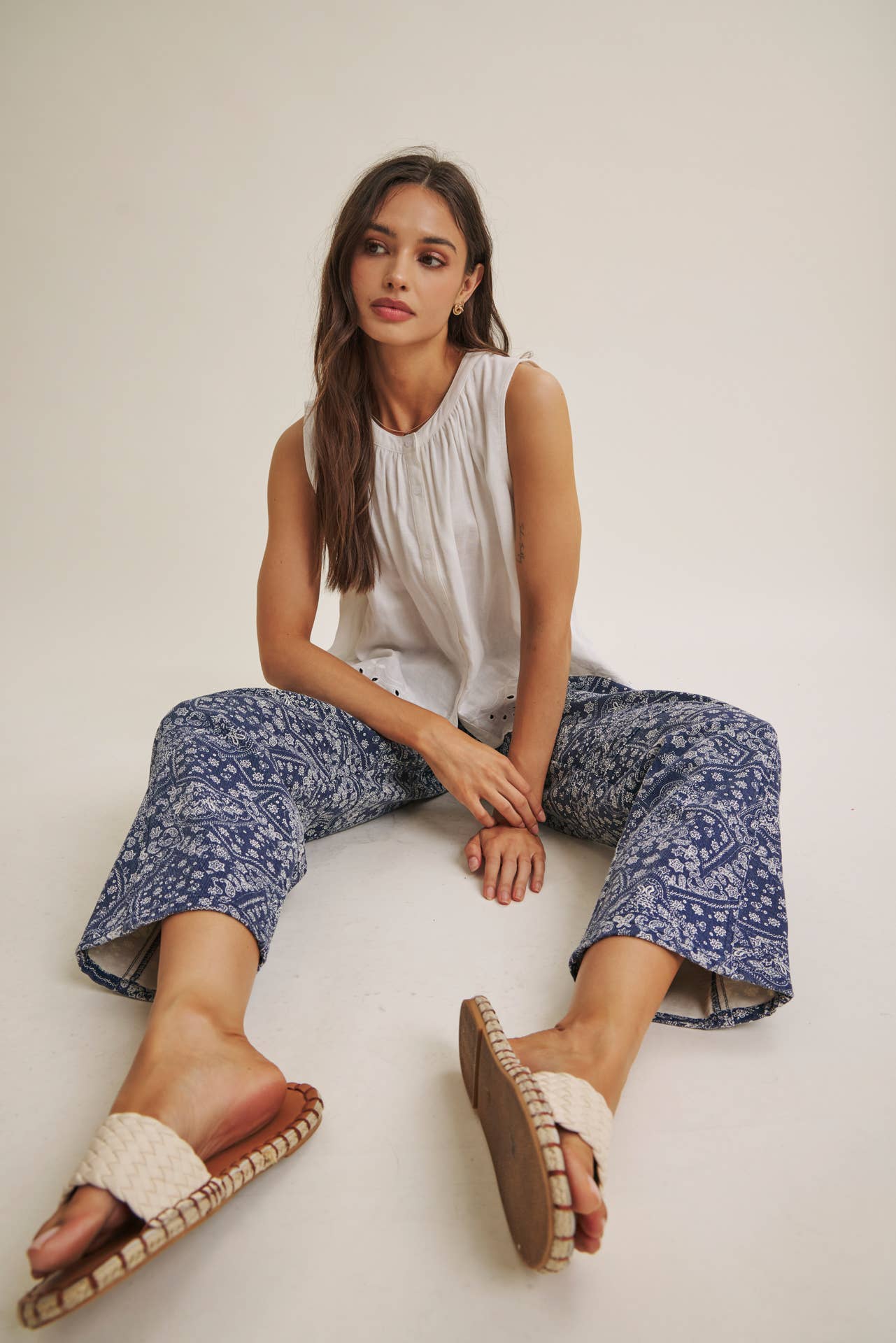RELAXED PAISLEY BARREL PANTS