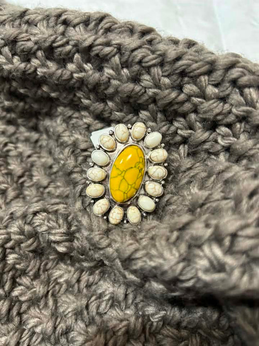 Yellow/White Ring